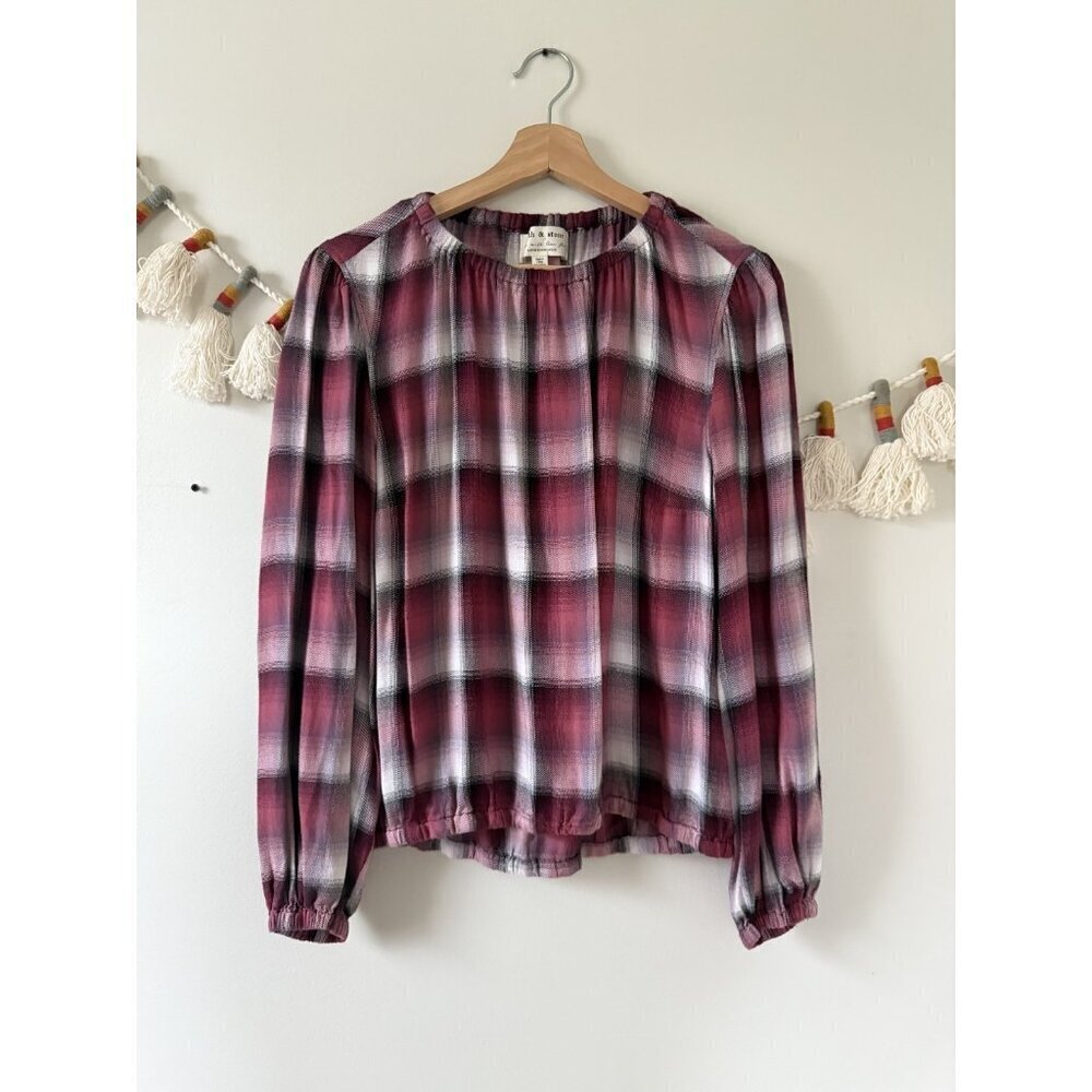Anthropologie Cloth & Stone Glacier Plaid Red Top Relaxed Holiday Preppy Xmas M